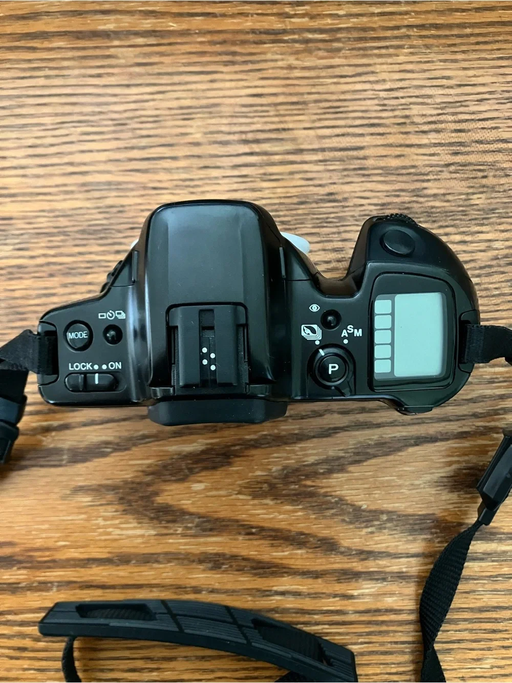 Minolta Maxxum 400si Black SLR Camera with AF 35-70mm & AF 70-210mm Lenses